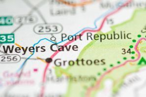 Najam Automobila Weyers Cave, VA, SAD - Sjedinjene Američke Države